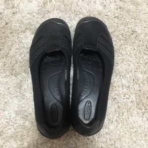 Black Keen size 7